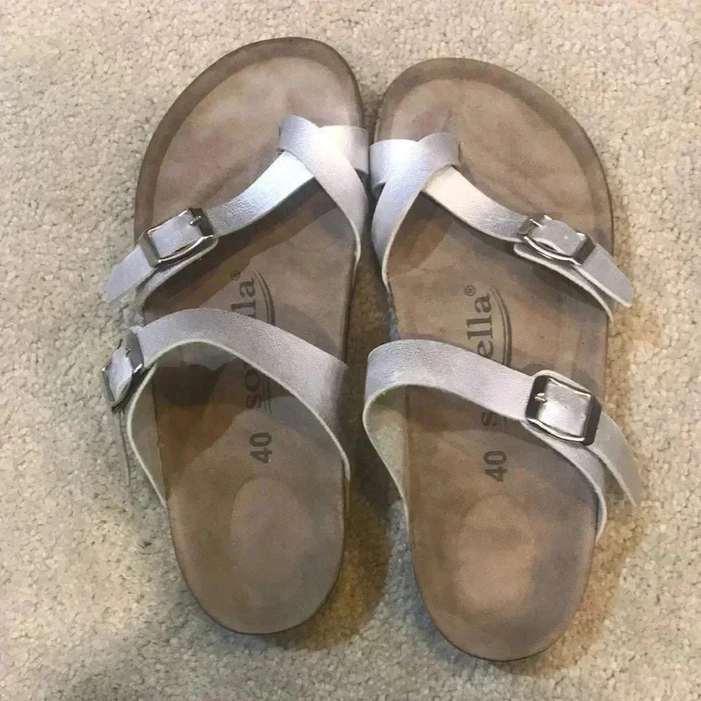 Sovella Women's Silver Sandals-Size EU 40